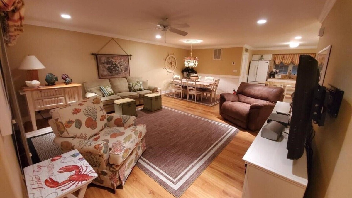 Wildwood Crest House | Beach view Fireman’s Weekend & Irish Festival in Septembern 2 Primary Bedrooms