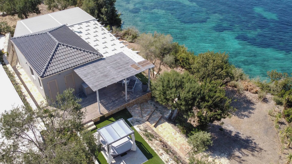 Marathias House | Beach Villa Cavo - with private sea access