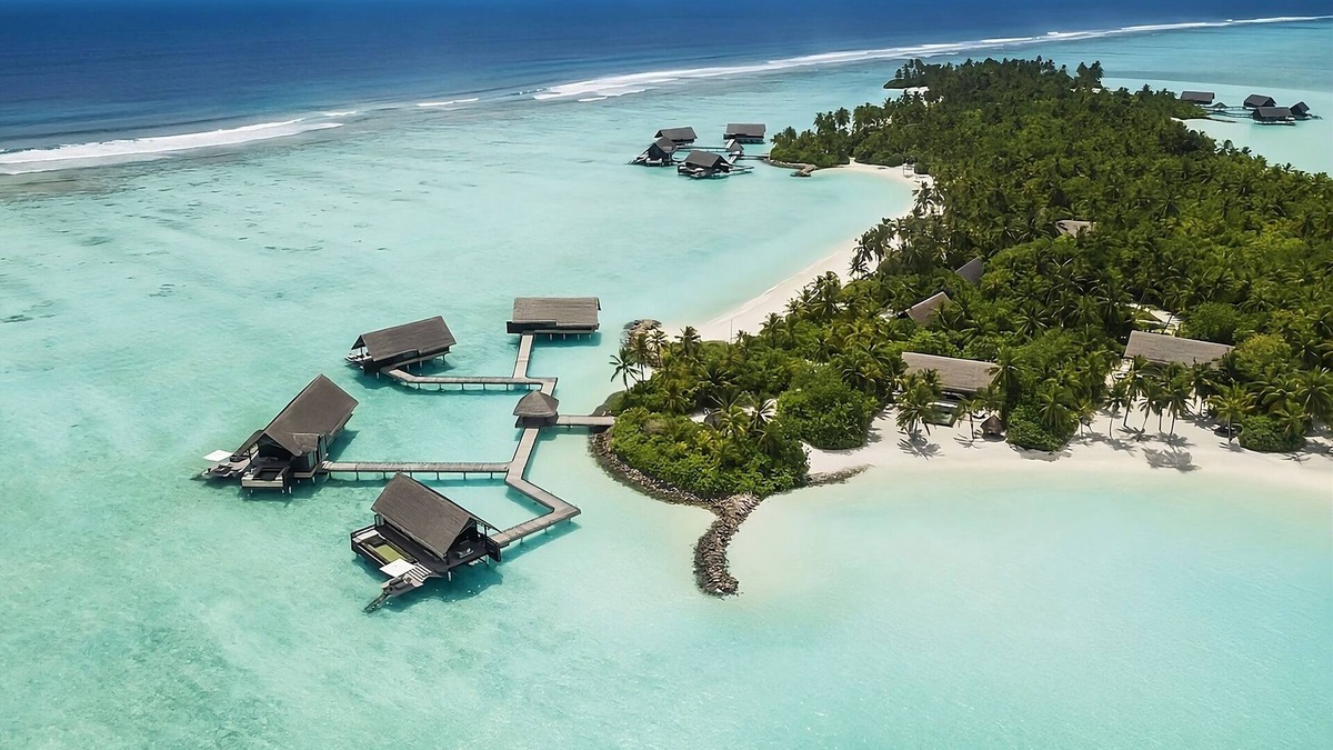 Reethi Rah Hotel | Beach Villa With Pool At One&Only Reethi Rah