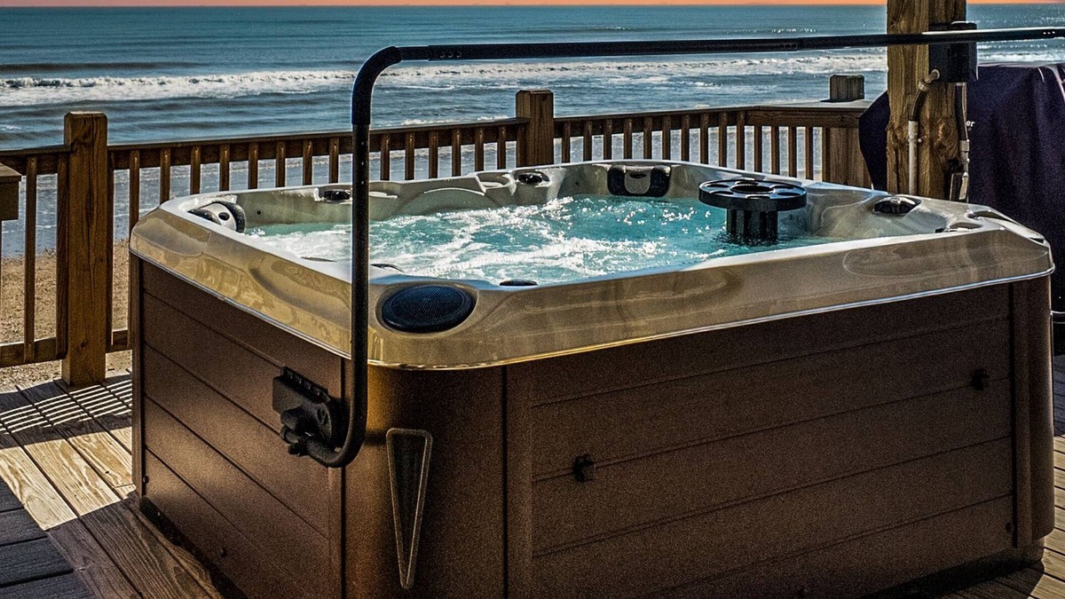 Port Bolivar House | Beachfront 5BR | Hot Tub, Bar & Stunning Views