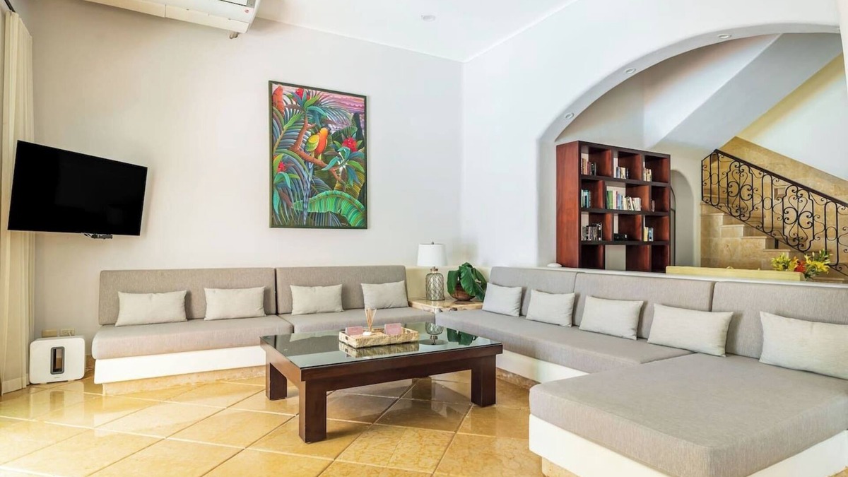 Soliman Bay Villa | Beachfront 6BR Sueno Del Mar: Pool & Chef Service