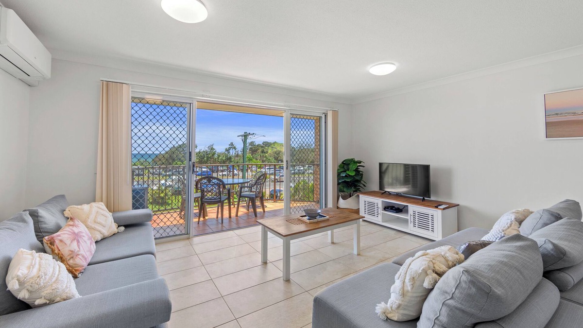 Bogangar Apartment | Beachfront Bliss: 2-Bedroom Oceanview Apartment at Cabarita Beach