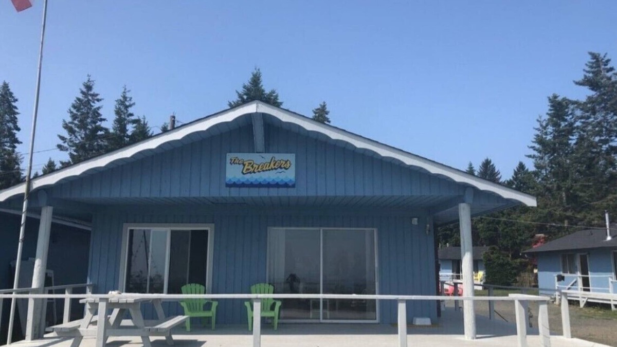 Black Creek Cabin | Beachfront Cabin 5