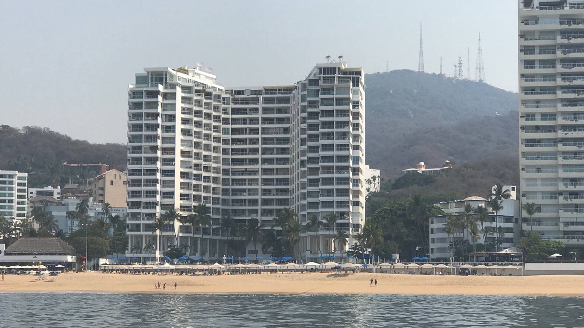 Brisas del Marques Condo | Beachfront Condo-Acapulco-Magnificent Views
