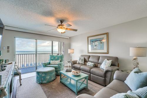 Redington Shores Apartment | Beachfront Condo with Pool in Redington Shores