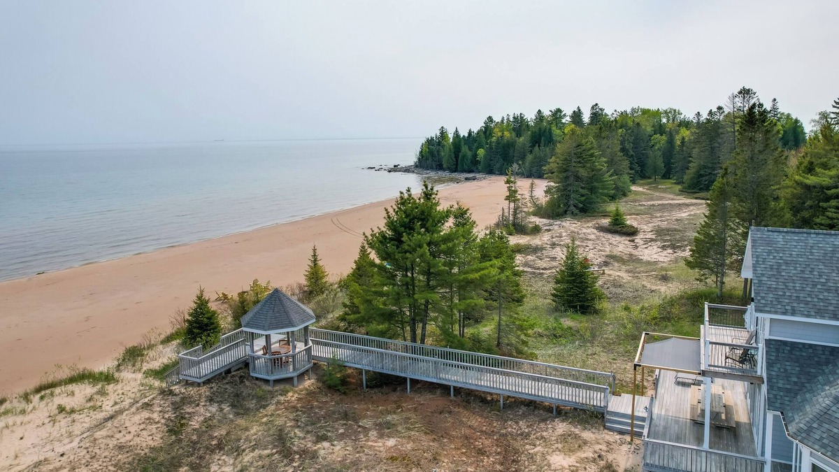 De Tour Village House | Beachfront De Tour Village Townhome w/Patio!