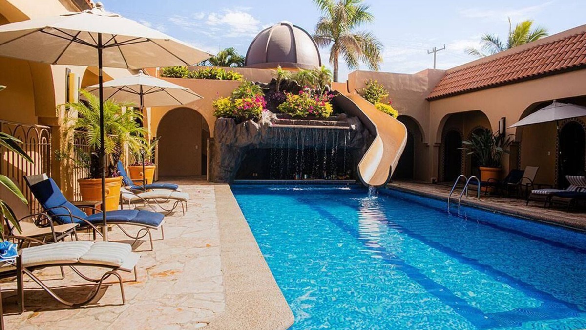 Mazatlan Villa | Beachfront Delfin Estate with Pool (Sleeps 41)