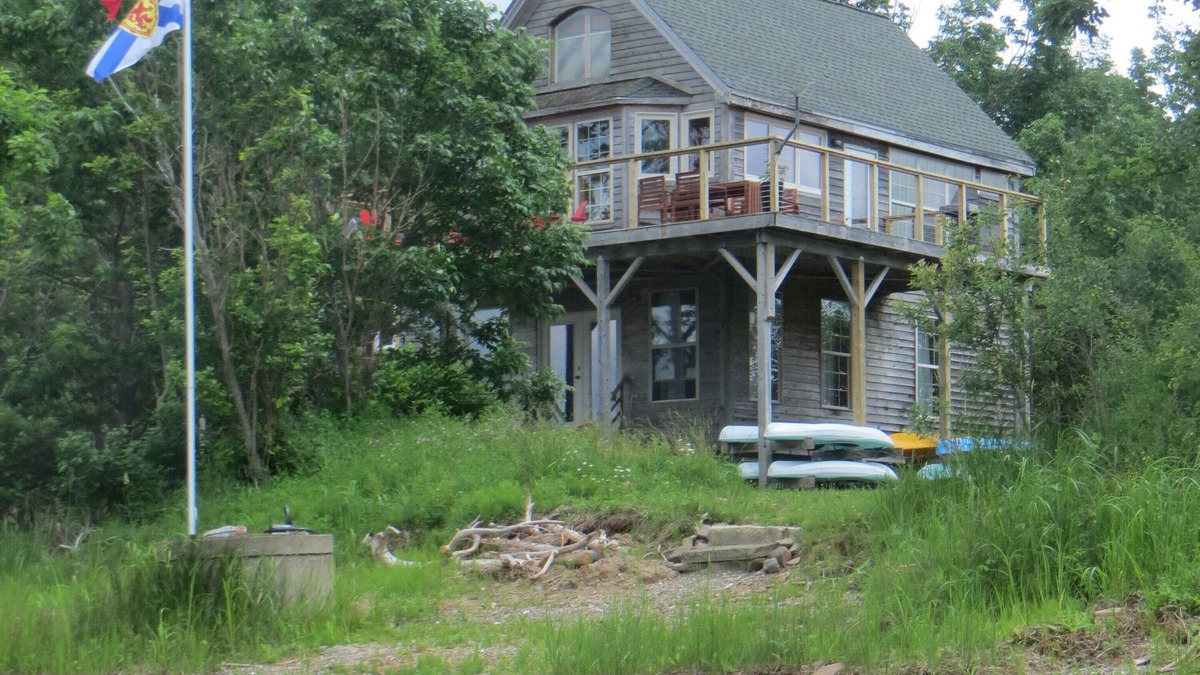 Pomquet Cottage | Beachfront Guest Cottage in Antigonish
