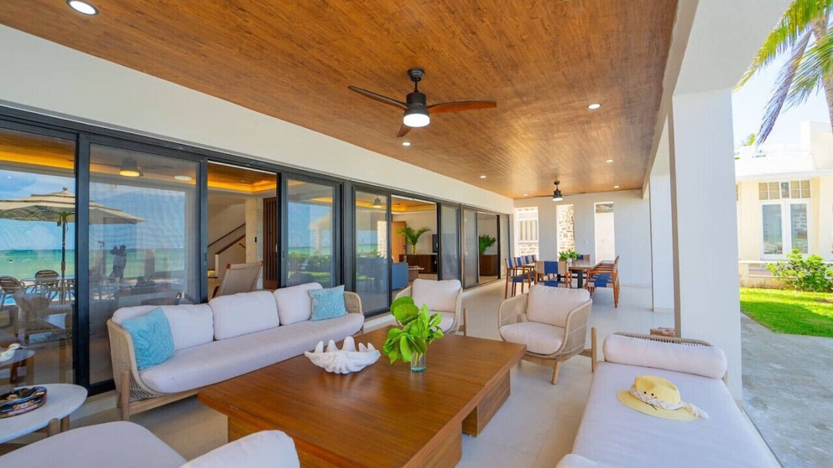 Mexico House | Beachfront Mega-House 16p w/breakfast