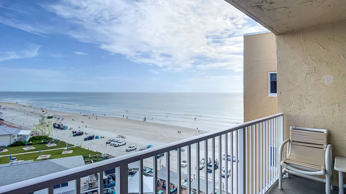Horton Shores Condo | Beachfront Oceanview Unit - Pool & BBQ, Steps to Flagler
