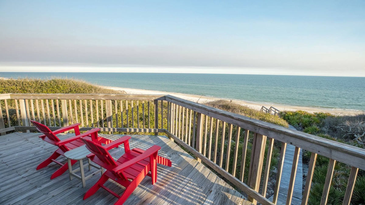 Treasure Beach Village House | Beachfront, Plantation, Pet Friendly! Large Sun Decks!