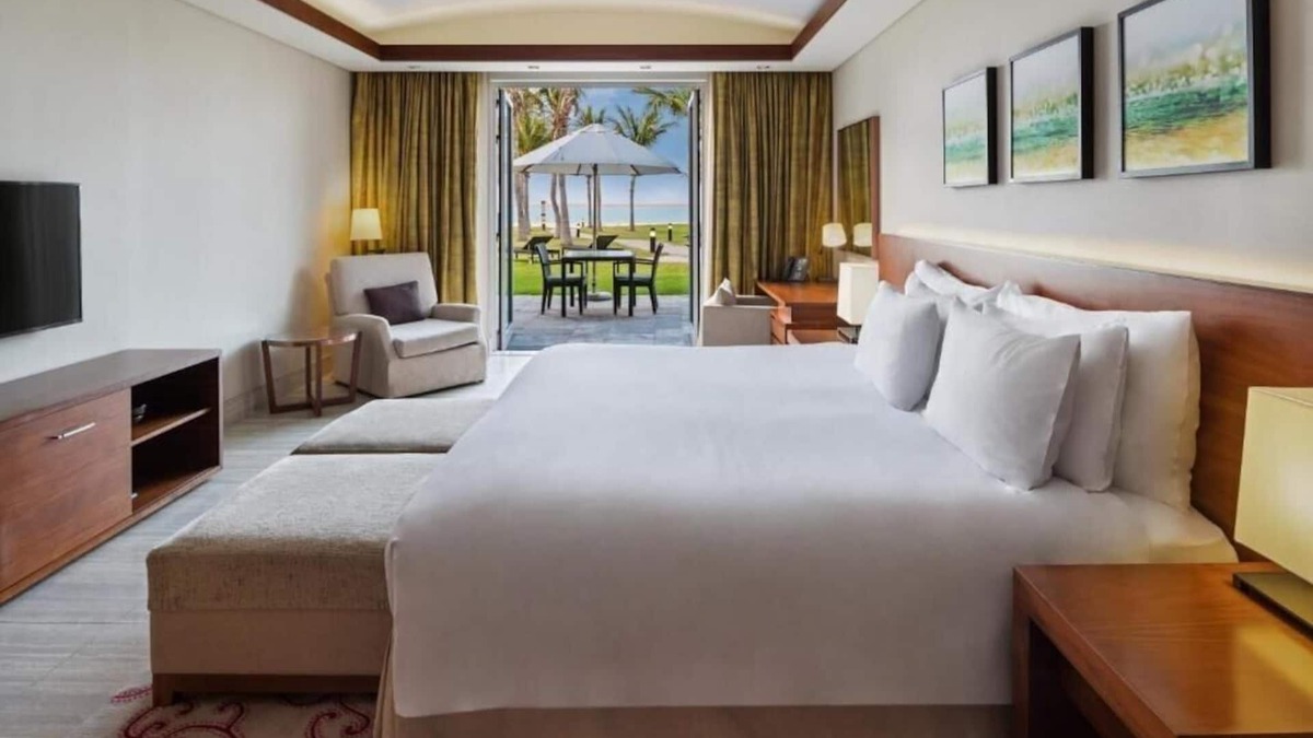 Jebel Ali House | Beachfront Residence One Bedrooom Suite By Luxury Bookings