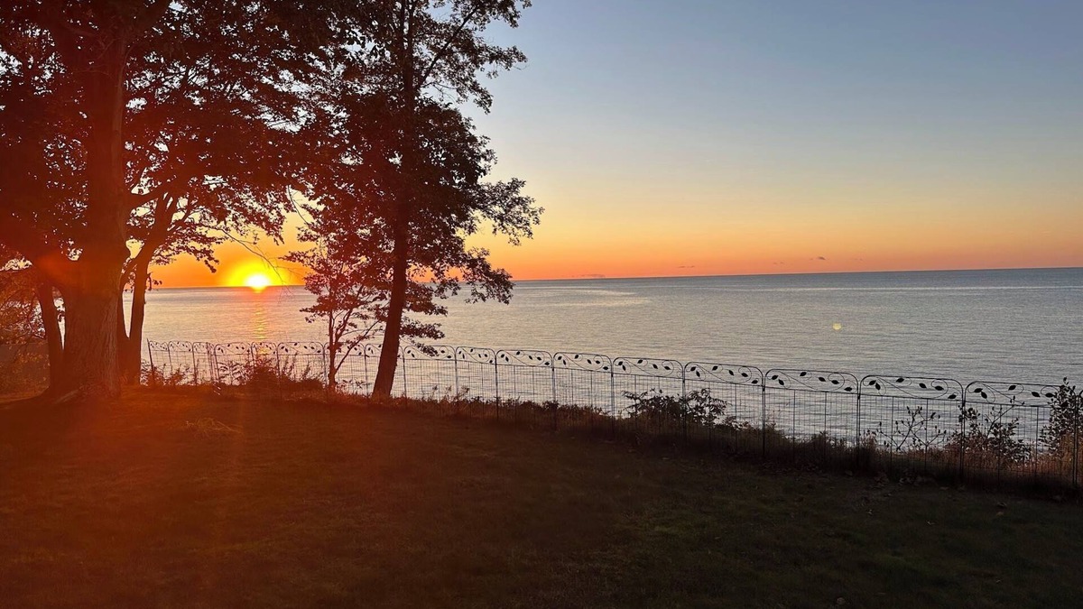 North East House | Beachfront Retreat in Wine Country w/Sunset View!