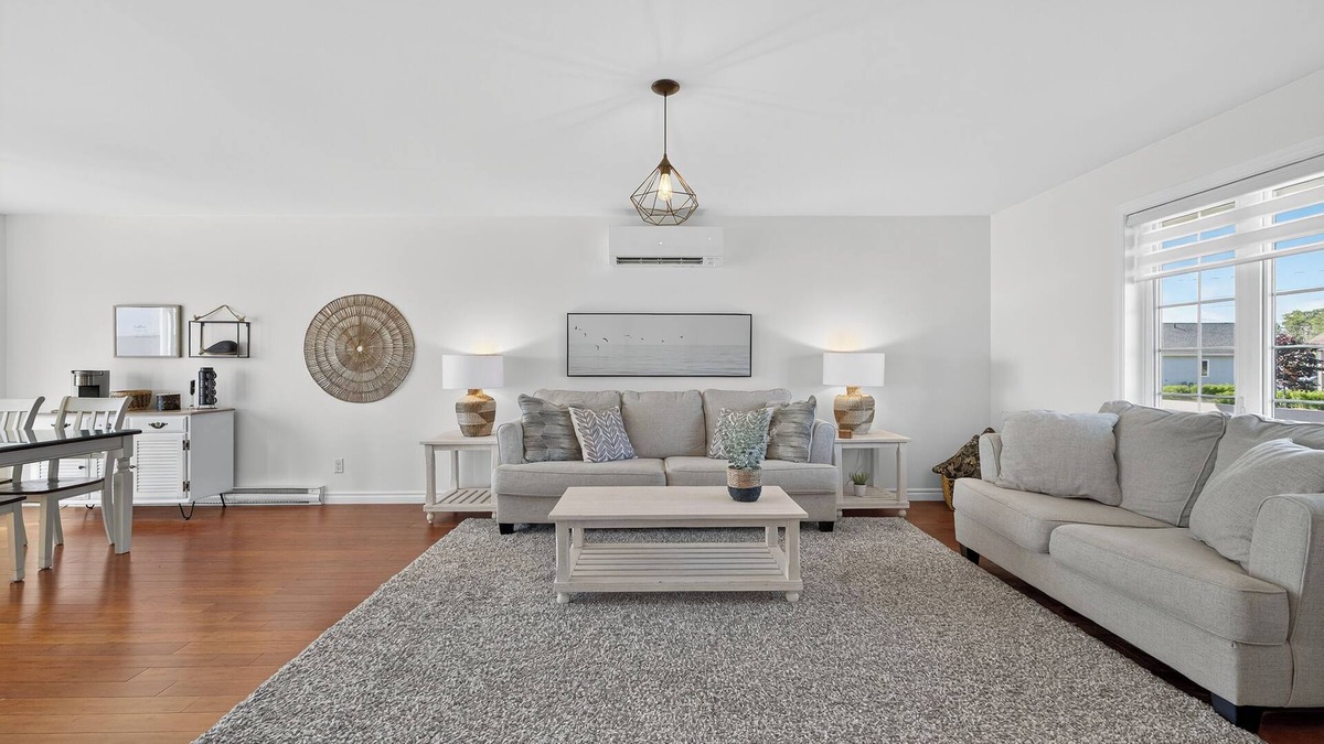 Beresford House | *Beachfront Retreat*Stunning Views*Paddle*Relax