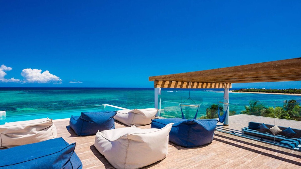Soliman Bay Villa | Beachfront Soliman Bay Villa 42