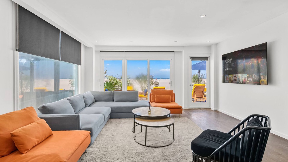 Marina Peninsula House | BeachFront Sunshine Paradise house