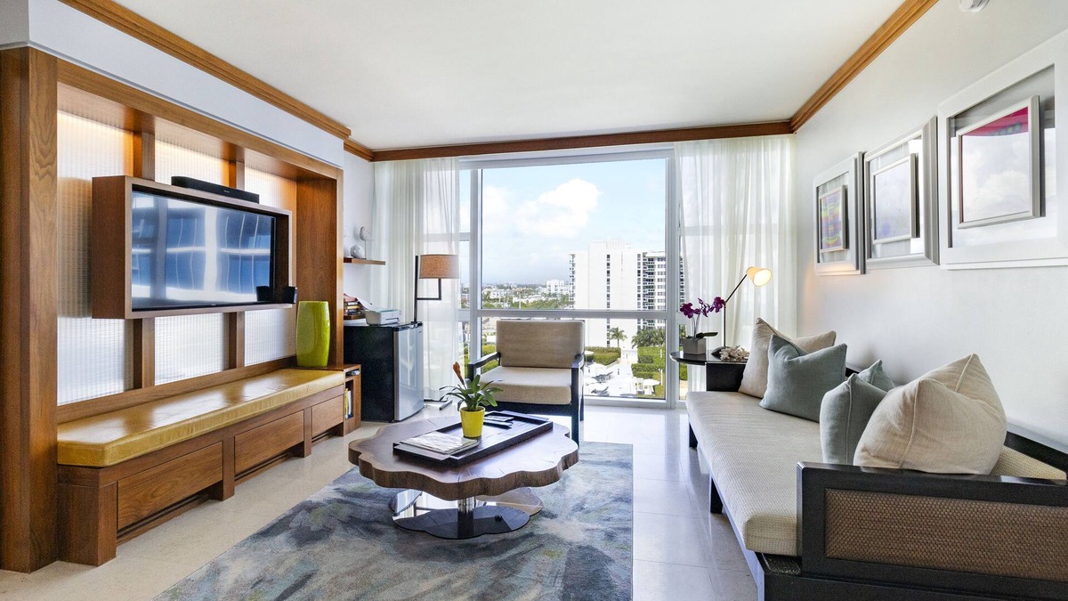 North Beach Condo | BEACHFRONT TOP 10 SPA RESORTS IN USA w/Michelin Star-TAMBOURINE ROOM