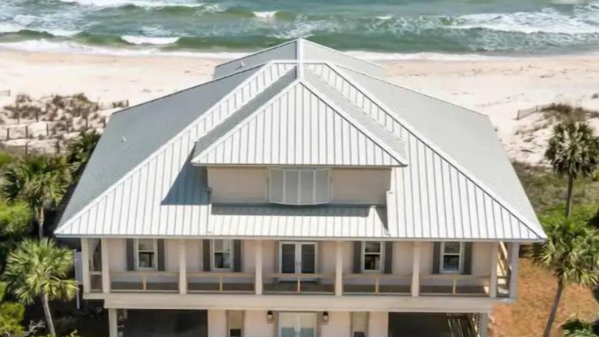 Plantation House | Beachfront Paradise Luxury Home Private Beach Near Pool