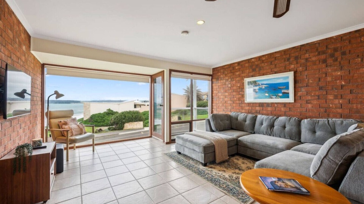 Port Elliot Villa | Beachfront Views at Southern Sands- WIFI