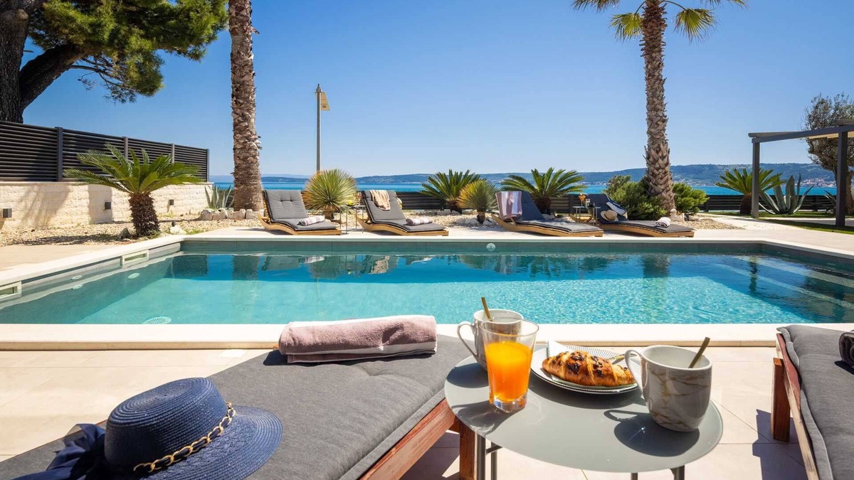 Kastel Stafilic Villa | Beachfront Villa Tota with Pool
