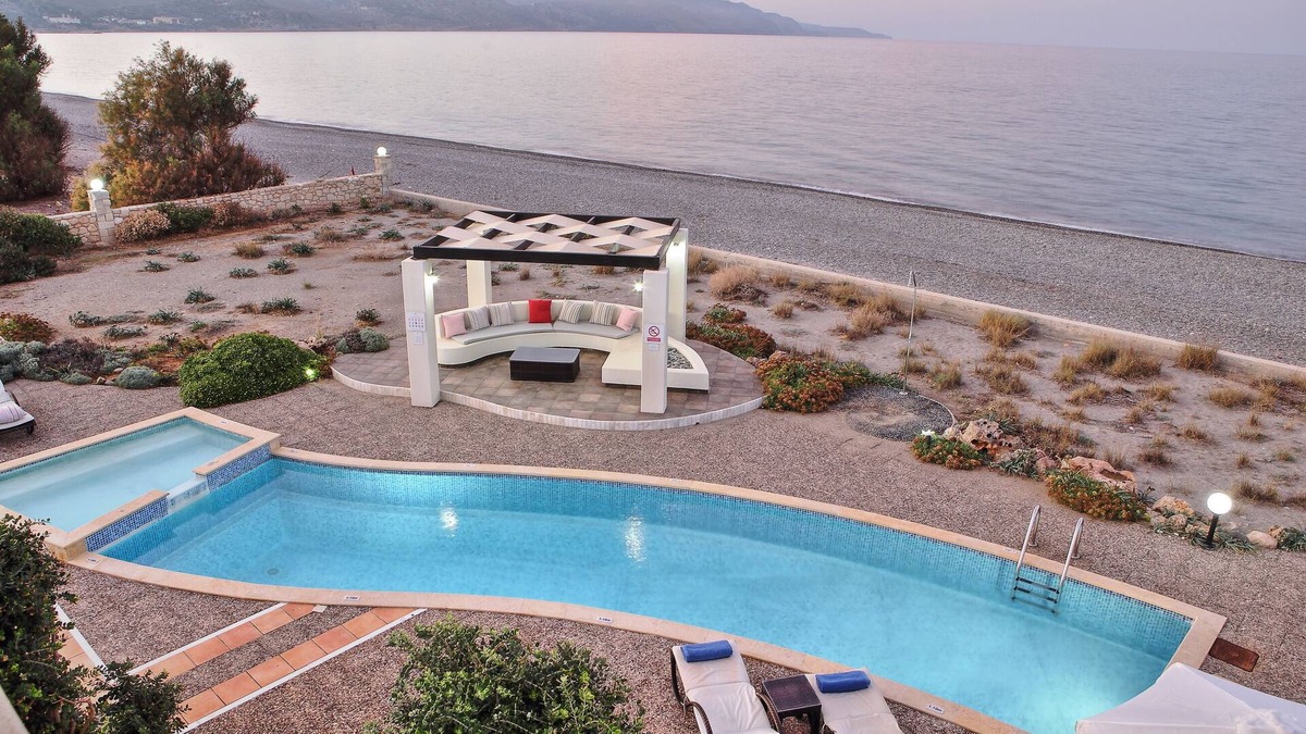 Rapaniana Villa | Beachfront villa with private pool,ping-pong & BBQ