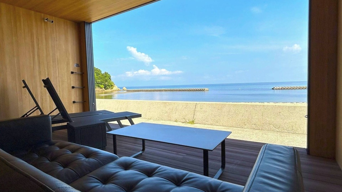Awaji House | Beachfront villa with sauna just 30 seconds walk to the sandy beach/Awaji Hyōgo