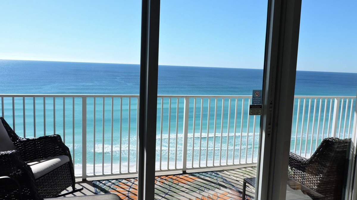 Miramar Beach Condo | 💍 Beachfront w/patio doors fam & bdrm w/rare private underground parking 😉