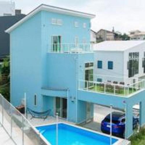Yokosuka House | Beachside base KURUWA