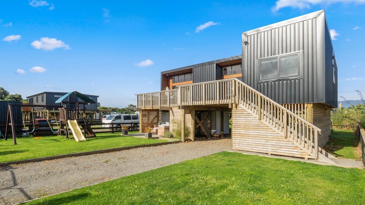 Otaki Beach House | Beachside Sanctuary – Otaki Beach Holiday Home
