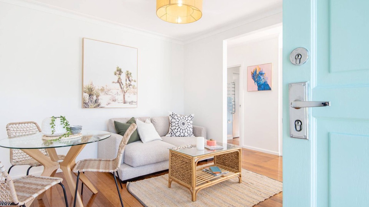 Parkdale House | Beachside Vibes 2 min stroll to Parkdale Beach