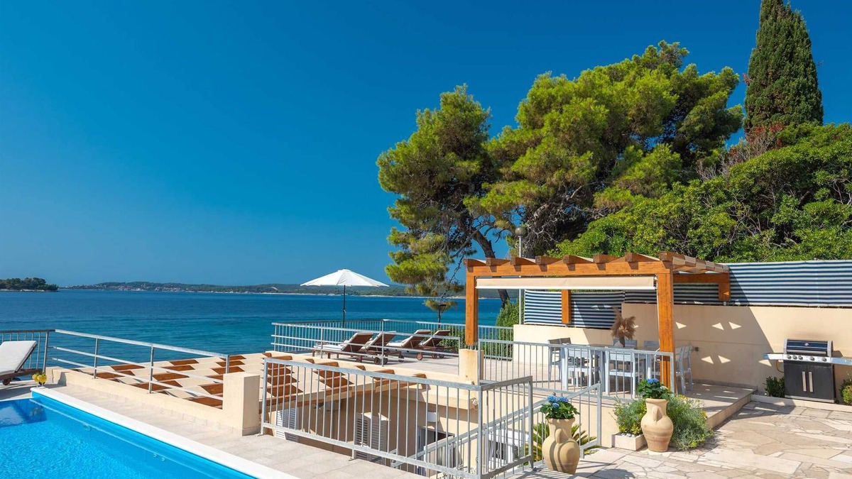 Orebic Villa | Beachvilla AdriaStone with Pool and Jacuzzi