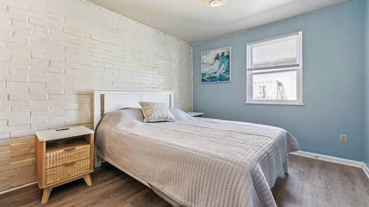 Old North Columbus Apartment | Beachy Campus Rental- Steps from THE OHIO STATE Stadium