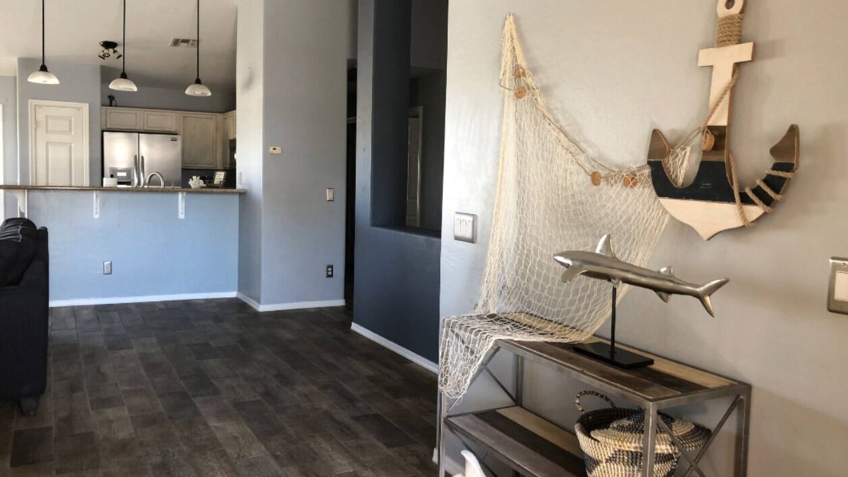 Cottonflower House | Beachy Getaway in Goodyear, AZ 10 guests; 4/2