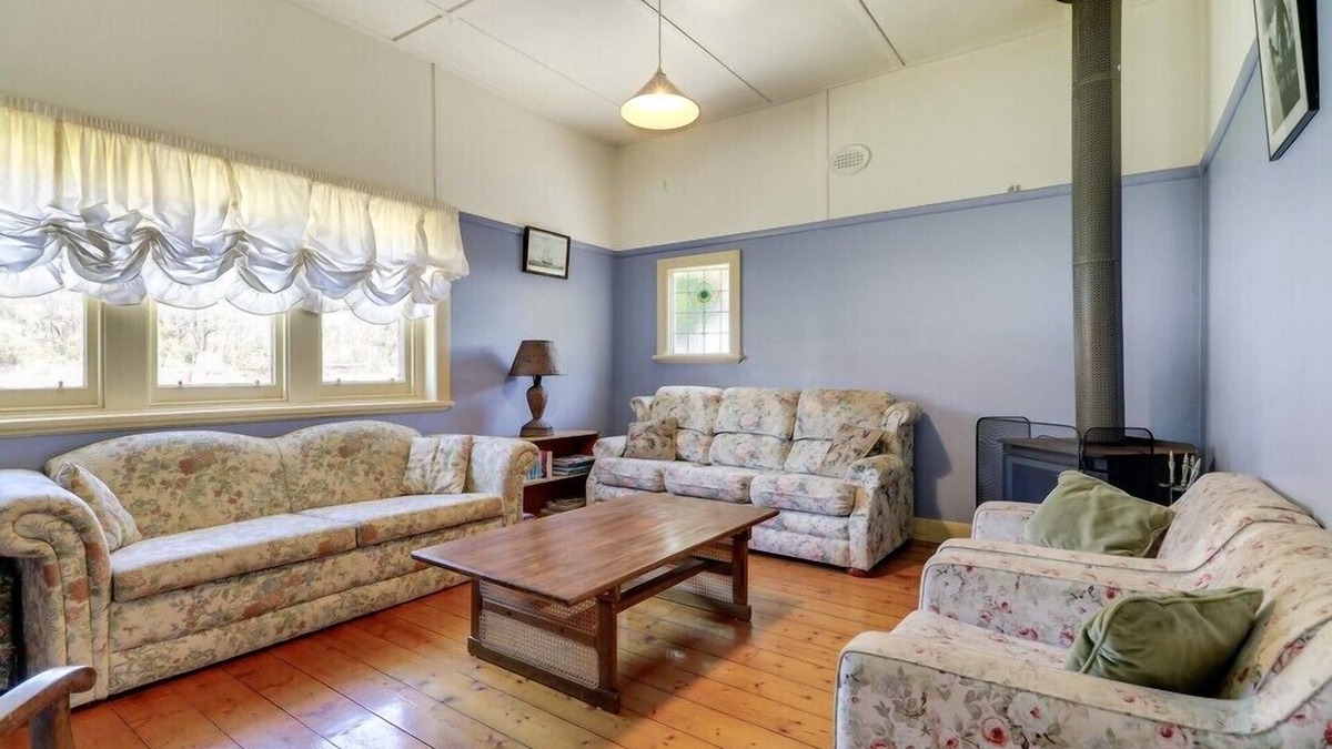 Lake Tyers Beach House | Beacon Cottage - Lake Tyers Beach