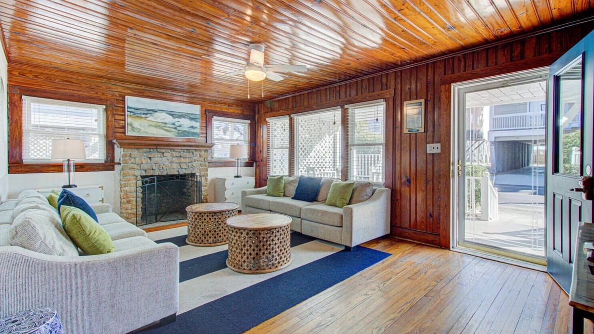 North Carolina Coast House | ☀️Beacon House-Historic Inn in Carolina Beach!☀️