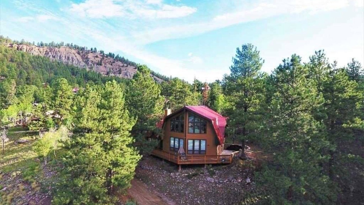 Lake City House | Bean's Place - Large Family Home with Beautiful Views From the Large Deck