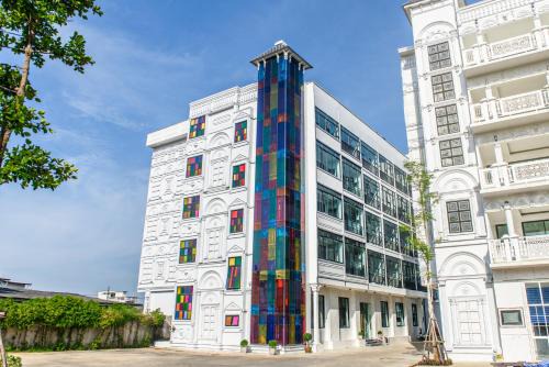 Surat Thani Hotel | Bear & Bird Hotel โรงแรม แบร์ แอนด์ เบิร์ด