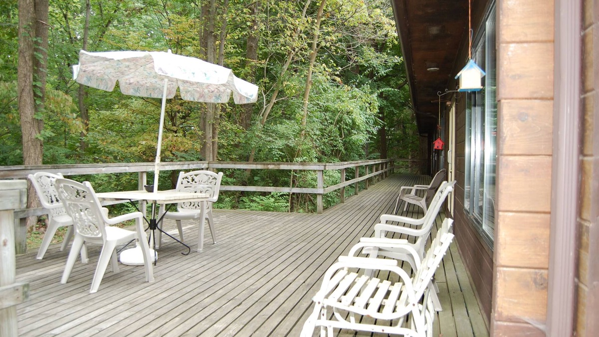 Buchanan Cabin | Bear Cave RV Campground