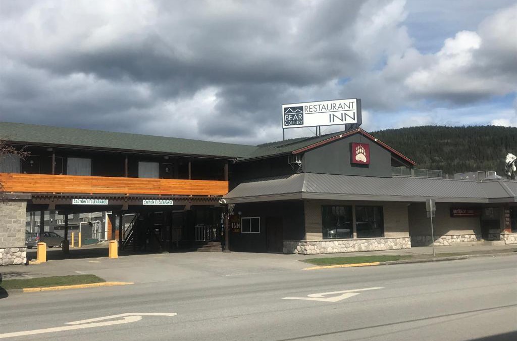 Terrace Hotel | Bear Country Inn