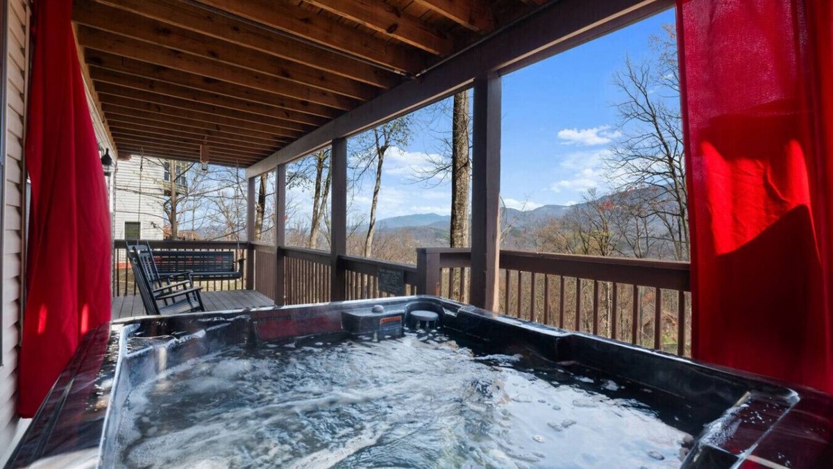 Chalet Village Ski Chalet | Bear Den Retreat: 2BR Resort Cabin w/MTN Views! Hot Tub*Games
