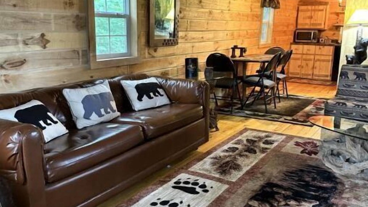 Granger Cabin | Bear Lodge-Cozy Cabin on 30 acres within minutes of Notre Dame !