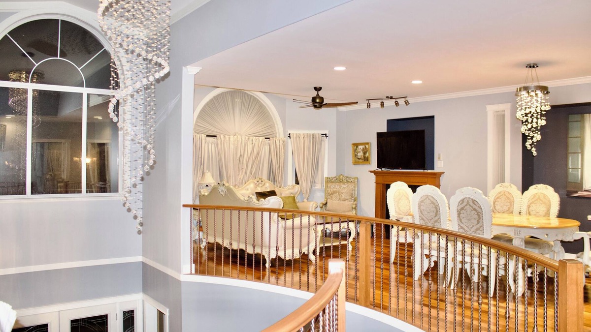 Langford House | Bear Mountain Getaway close to the golf coursen