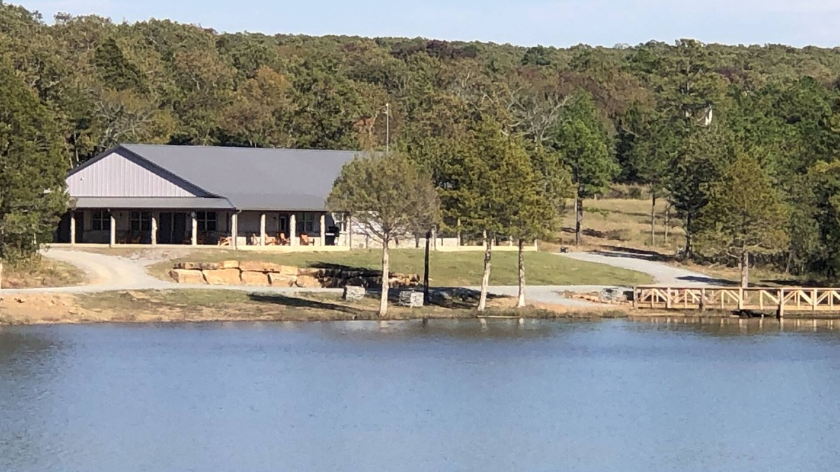 Gowen House | Bear Mountain Lakehouse on Privately-Owned Lake