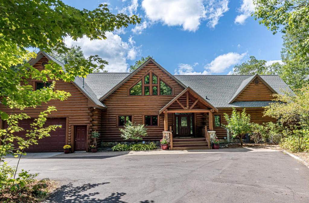 Lac du Flambeau House | Bear Pause Retreat