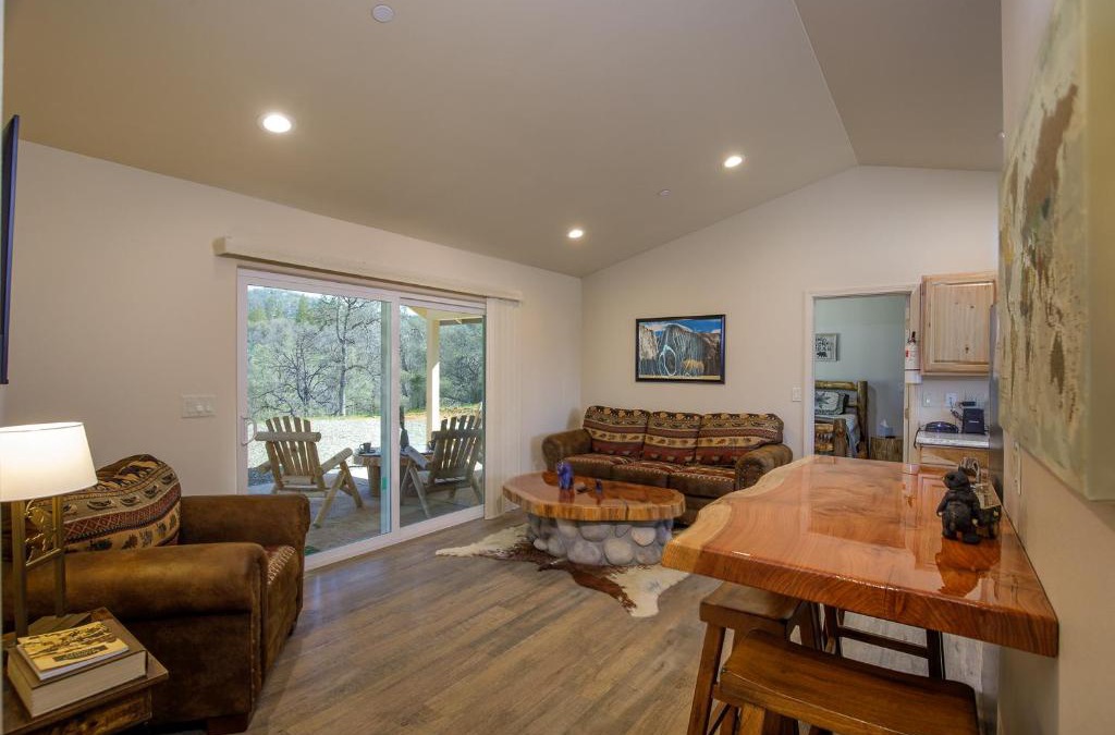 Mariposa House | Bear Paw Cabin new construction near Yosemite