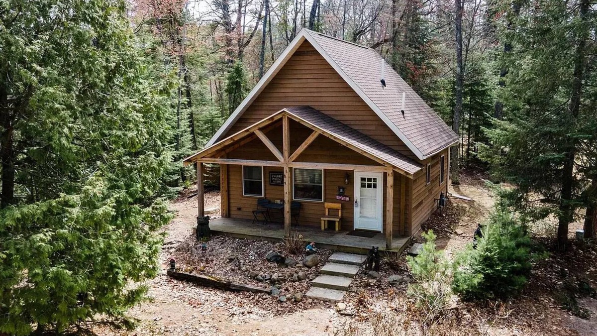 Rhinelander Cabin | Bearadise Cabin on Moen Lake