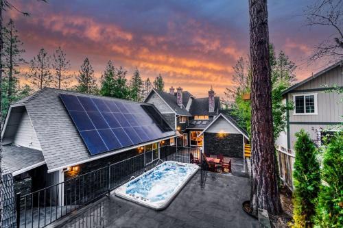 Fox Farm House | Bears Palace at Big Bear - Swim Spa - Games - Central Luxe Chalet Retreat
