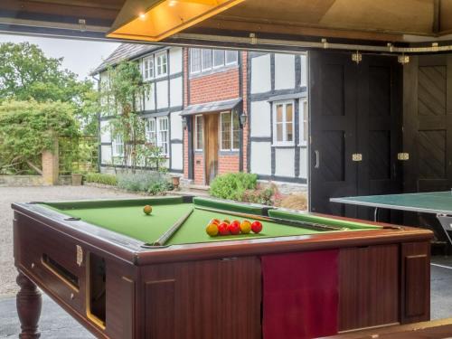 Pembridge House | Bearwood House