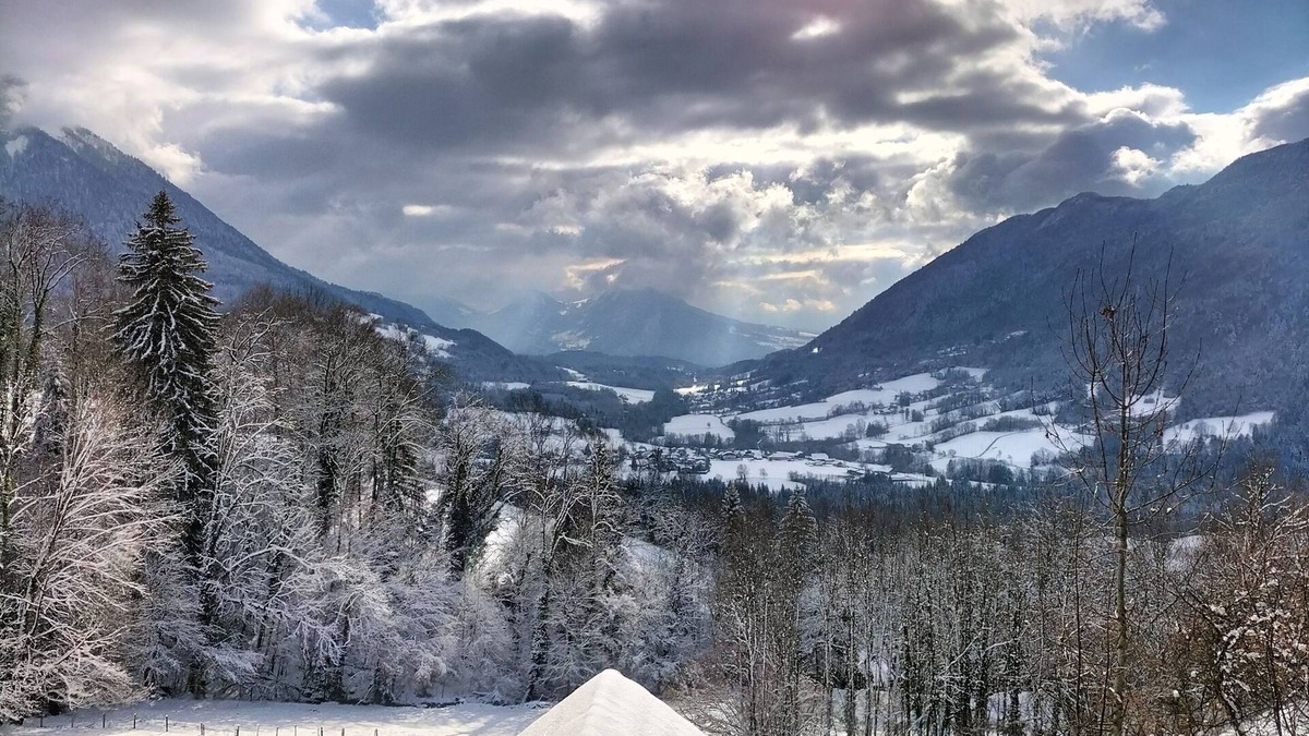 Dingy-Saint-Clair House | Beau Chalet Rénové, Avec vue Imprenable sur les Montagnes