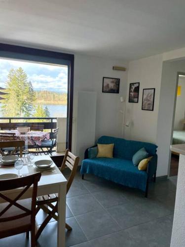 Malbuisson Apartment | Beau Duplex, au bord du lac Saint-Point